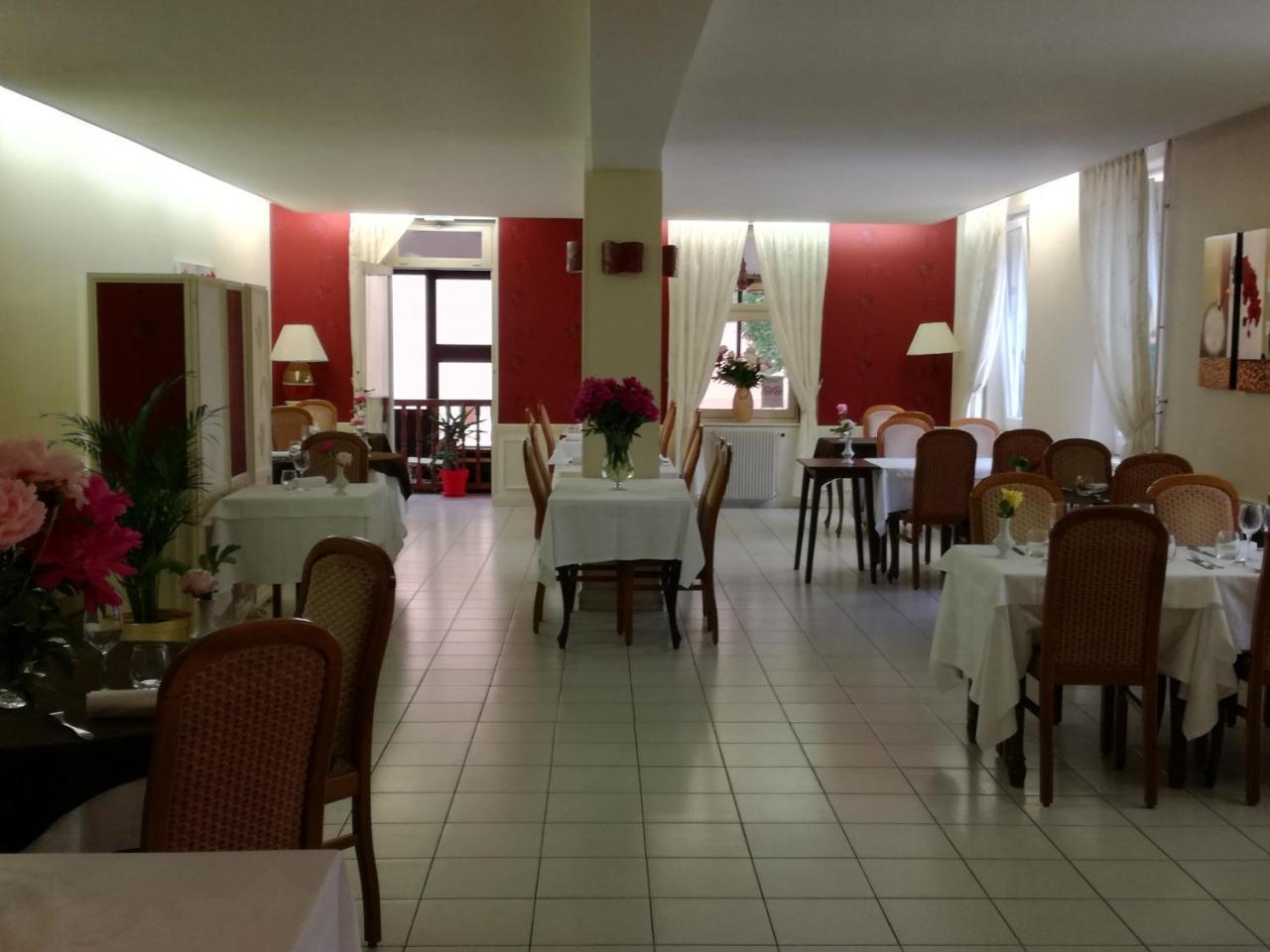 Logis Au Puits Enchante Saint-Martin-en-Bresse المظهر الخارجي الصورة